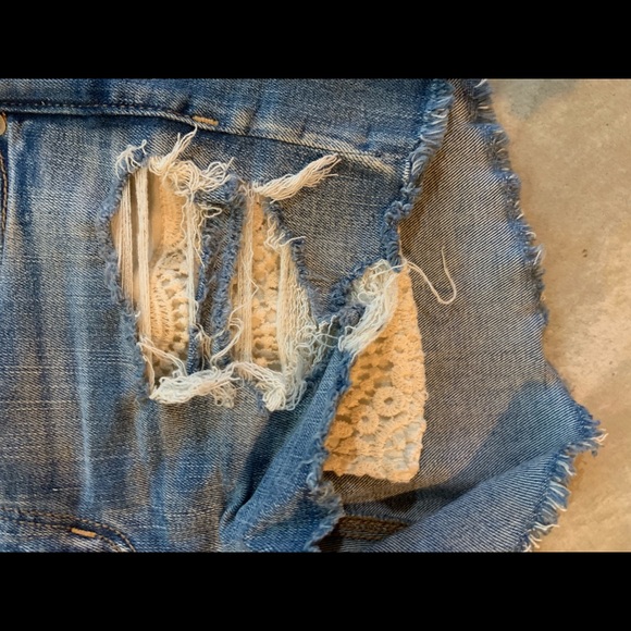 American Eagle Hi Rise Shortie - Picture 3 of 3
